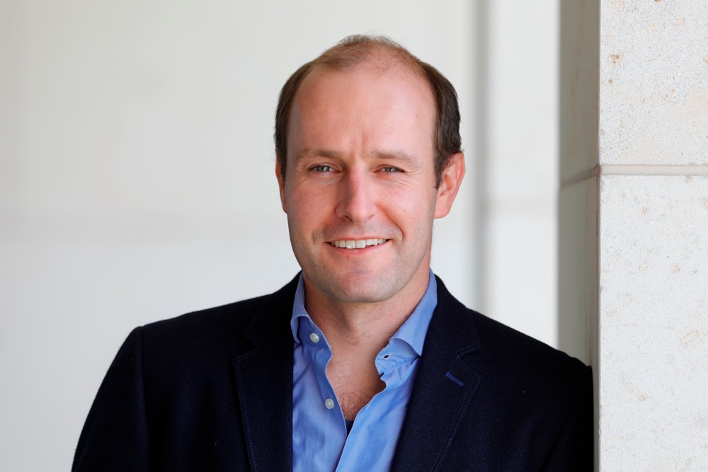 Dr. Daniel Merk