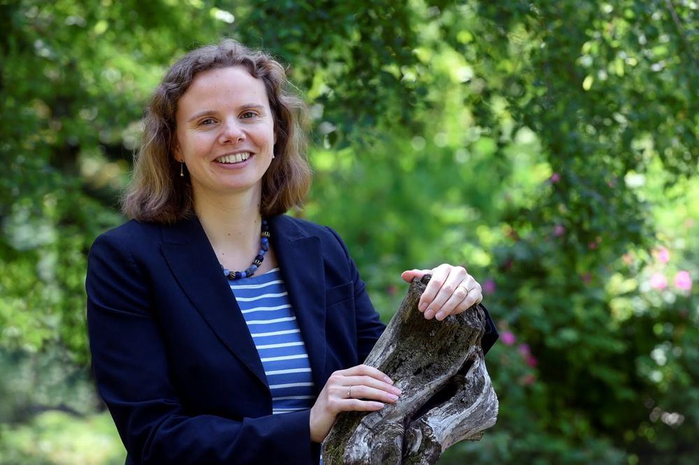 Dr. Tessa Quax